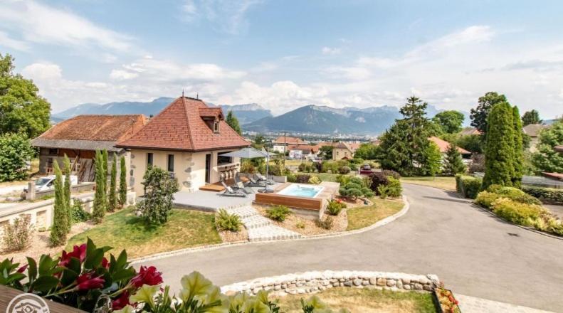 Le Paon Bleu Annecy Poisy Acomodação com café da manhã Exterior foto