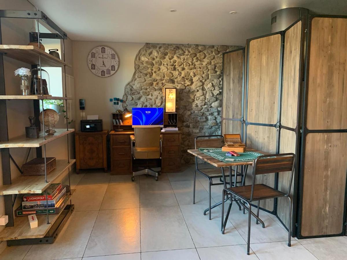 Le Paon Bleu Annecy Poisy Acomodação com café da manhã Exterior foto
